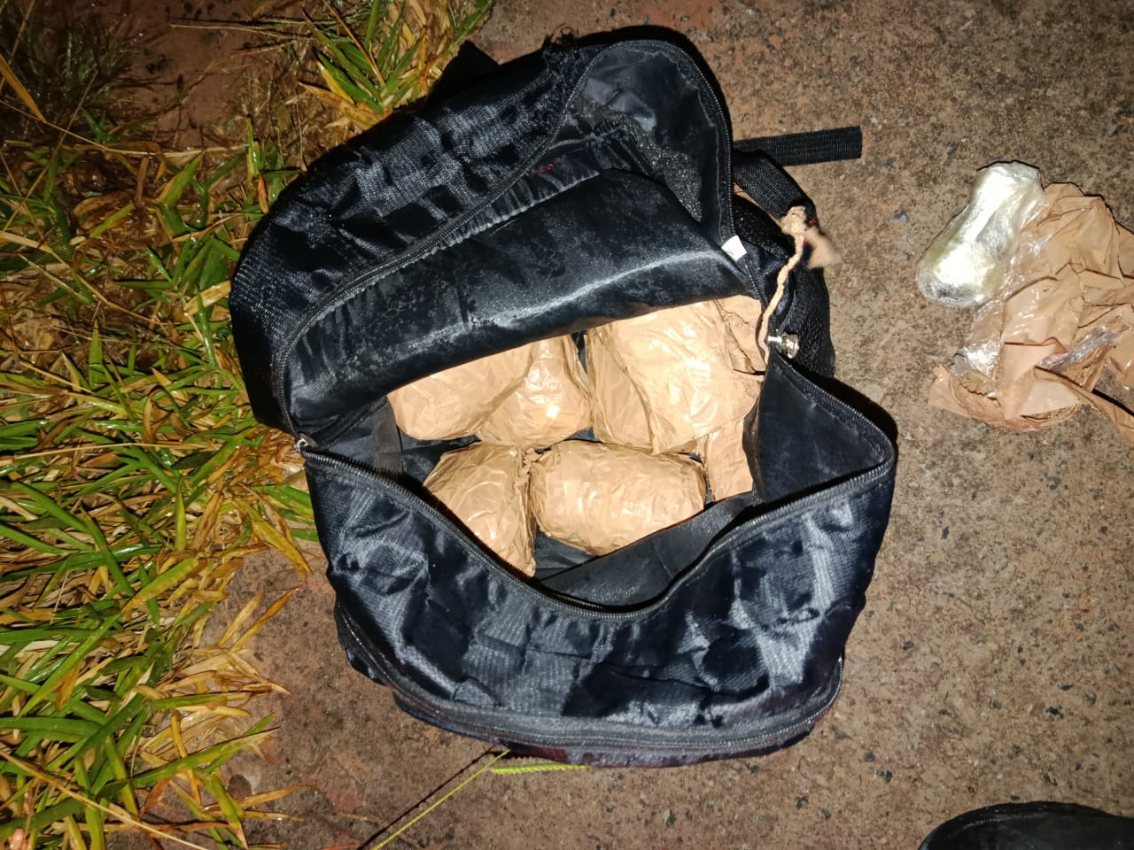 O material foi apreendido e encaminhado ao GATE, que ficará responsável pelo laudo técnico e posterior destruição dos artefatos