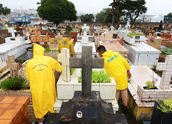 Equipe vai percorrer cemitérios públicos da cidade