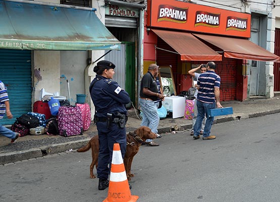GM, Polícias Civil e Militar cercaram ruas e vistoriaram comércio
