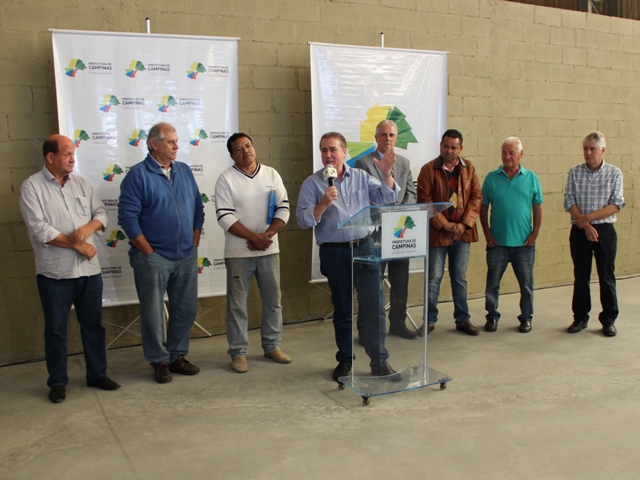 Prefeito Jonas Donizette inaugura DOCV