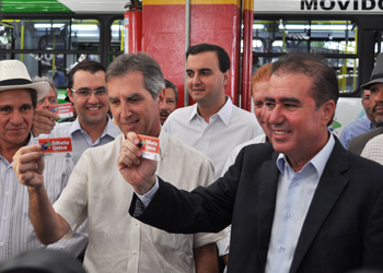 Prefeito e secretário de Transportes promovem benefício