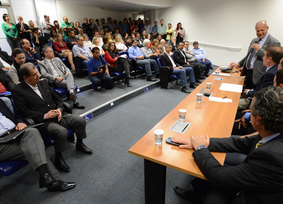 Presidente da Sanasa anunciou a assinatura do convênio com o Corpo de Bombeiros