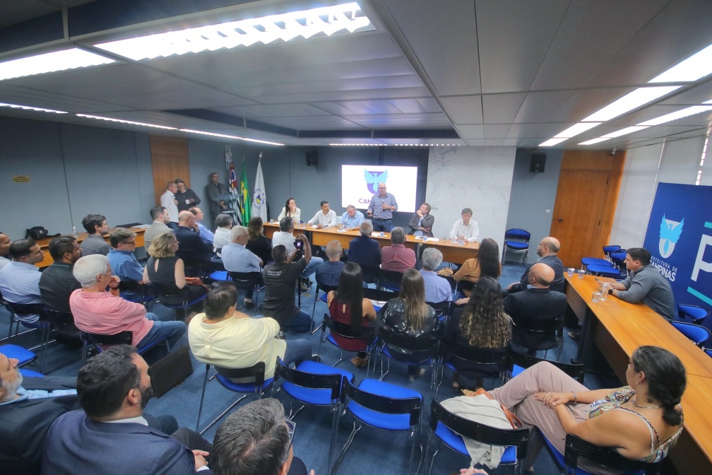 "É um desafio imenso a atualização da legislação urbana", destacou o prefeito ao elogiar trabalho do Conselho