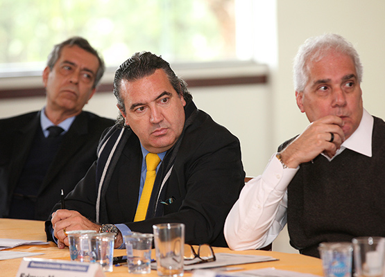 Secretário Baggio (ao meio) participou do encontro