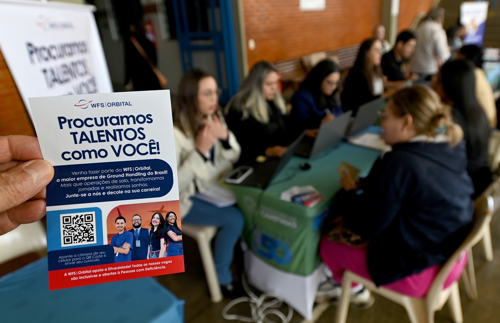 Feirão na Unisal faz parte de estratégia da Secretaria de Trabalho e Renda para descentralizar o serviço