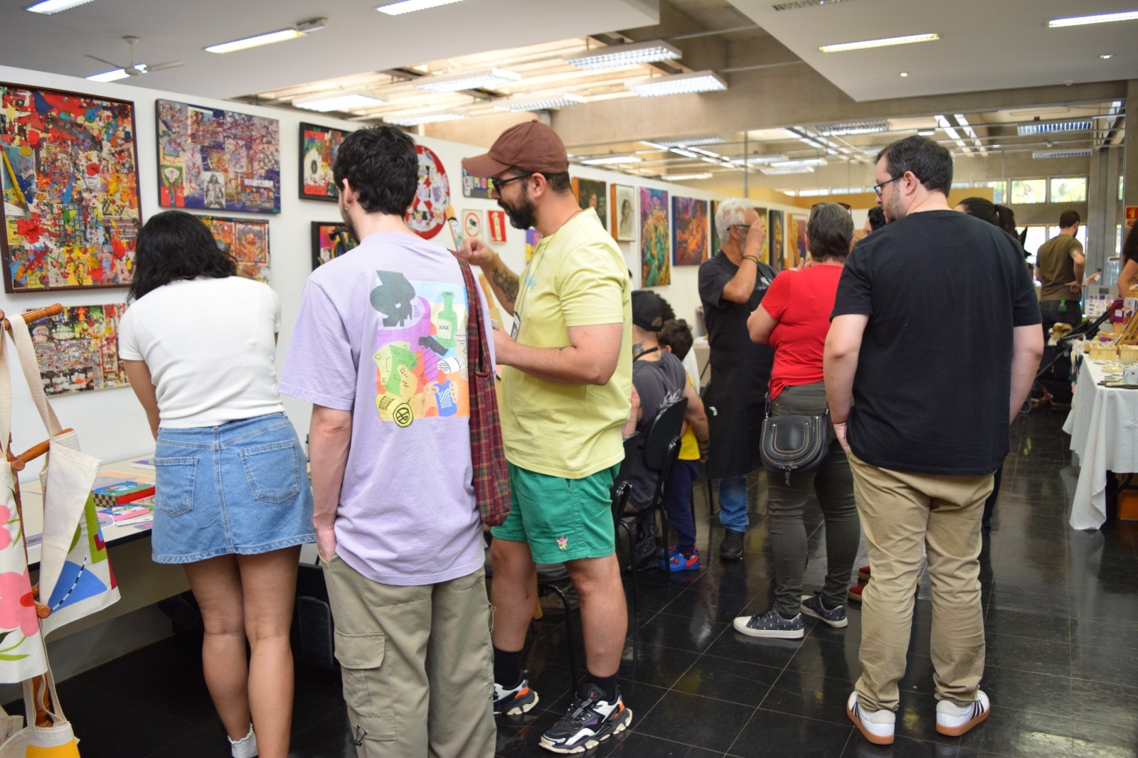 Durante a feira, os visitantes poderão conhecer e adquirir produtos autorais