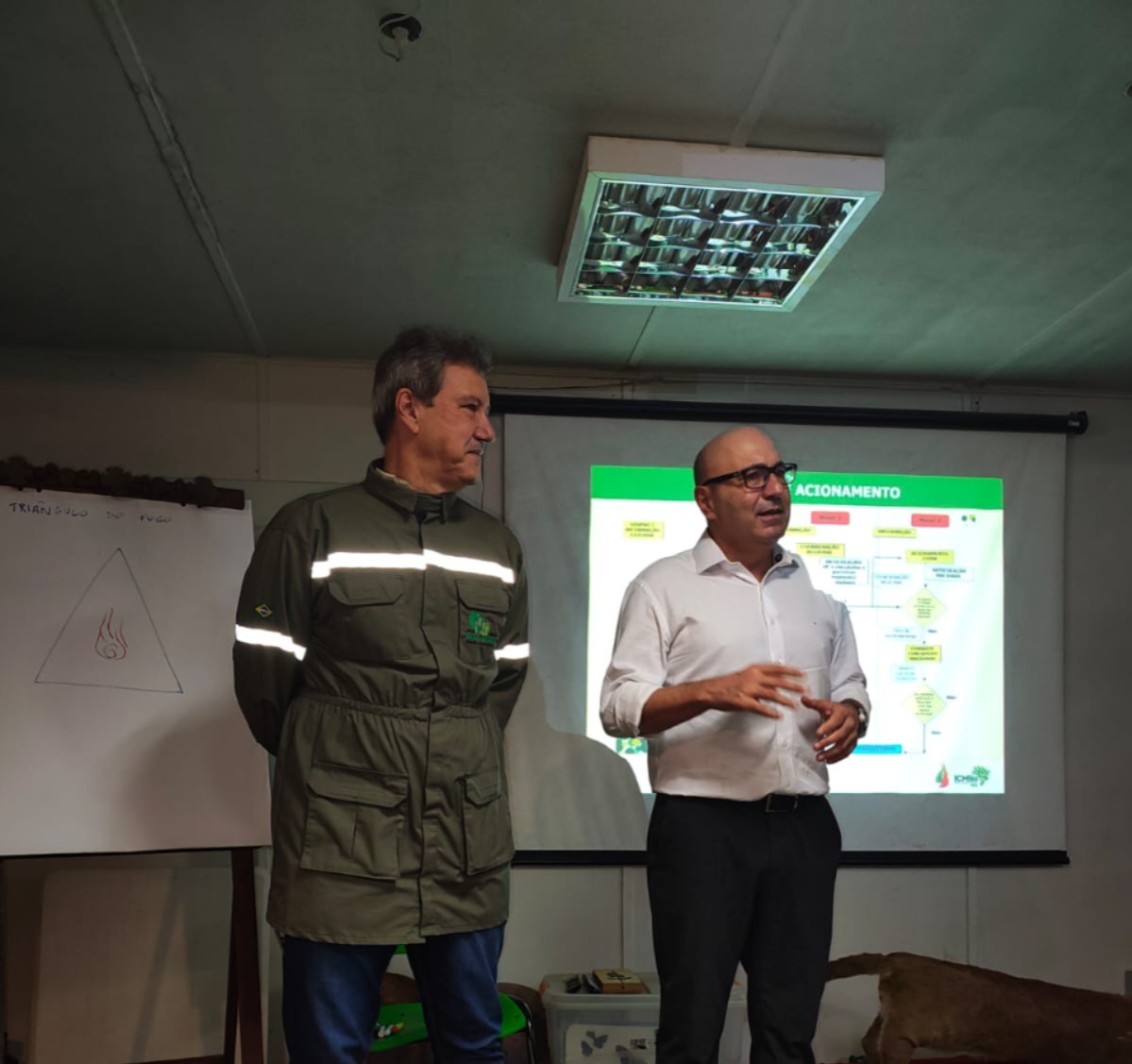 O presidente da FJPO, Rogério Menezes, e o prefeito Dário Saadi, na abertura do evento