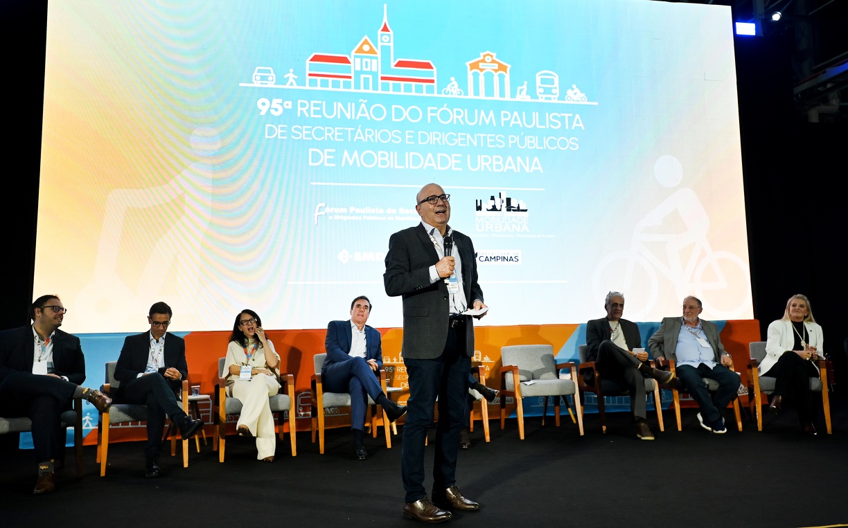 Prefeito Dário: espaço para discutir as formas de financiamento federal para a sustentabilidade do transporte público