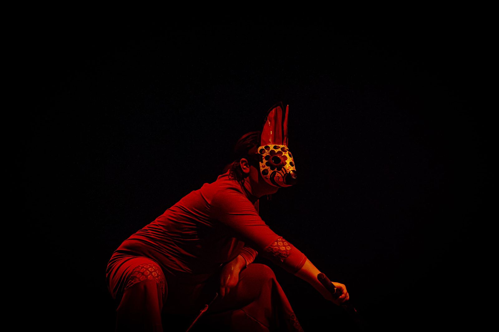 A iniciativa propõe uma quebra na barreira entre artistas e espectadores,