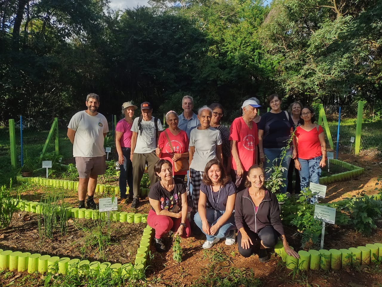 Grupo participa de atividade no Centro de Educação Ambiental Fazendinha Feliz, da CATI