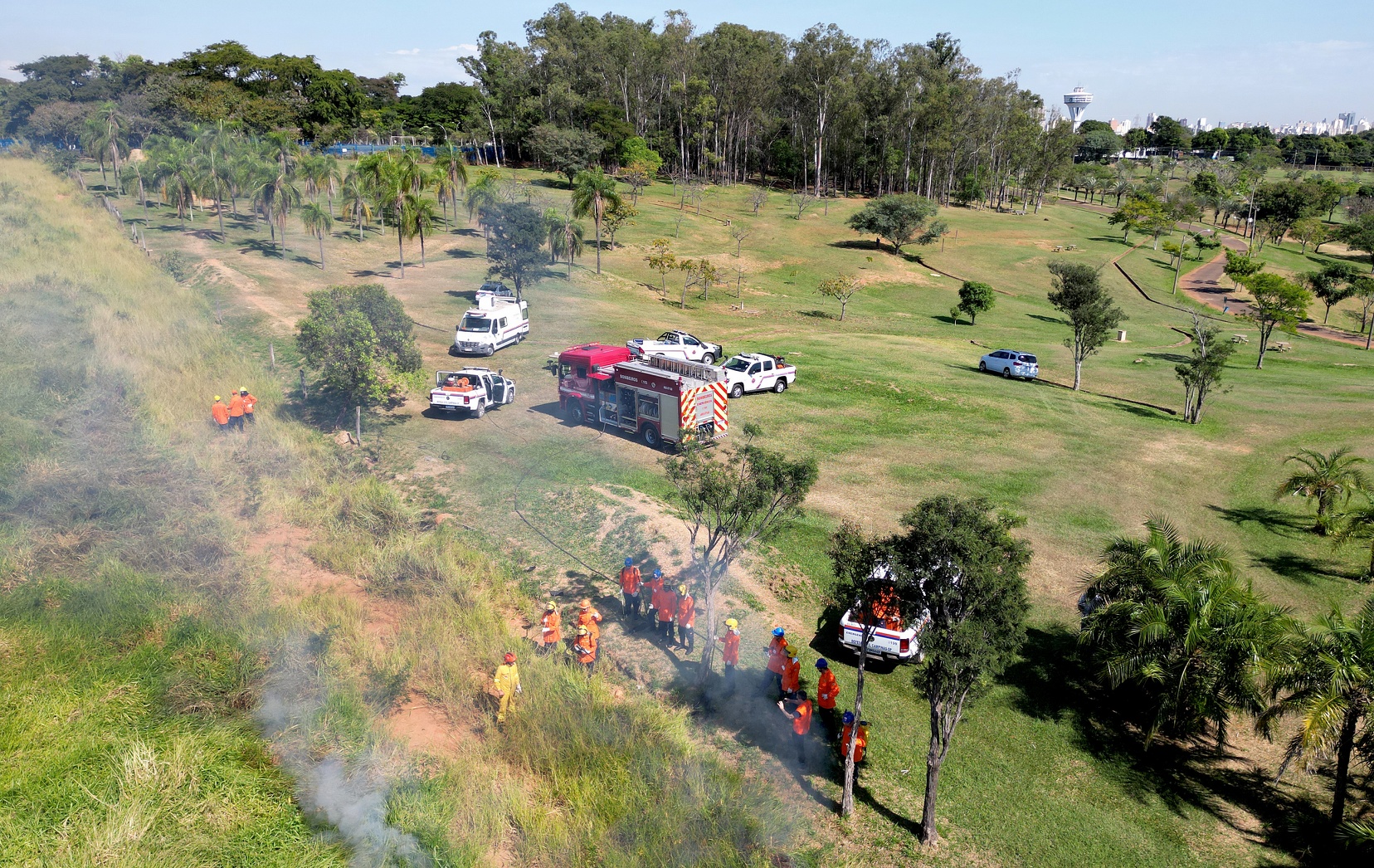 Defesa Civil recomenda cuidados após alerta de ventos fortes e tempo seco