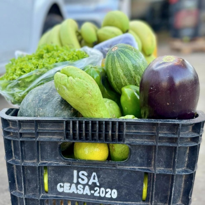 Em parceria com a Secretaria Municipal de Saúde de Campinas, o ISA também realiza a distribuição de alimentos para pacientes com agravos à saúde que estão em acompanhamento médico 