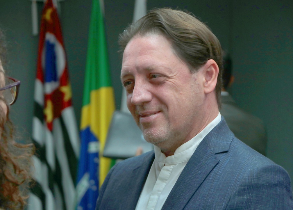Evandro Matté falou da história cultural da cidade, lembrou Carlos Gomes e contou que conheceu o maestro Benito Juarez