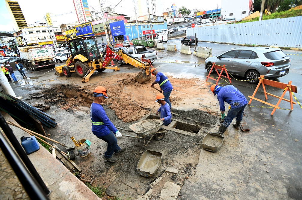 Objetivo das obras é ampliar a drenagem do local