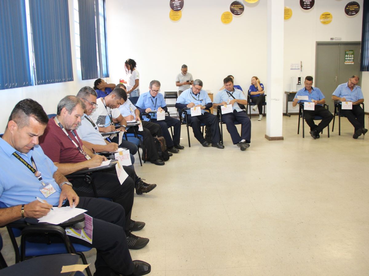 Dinâmica de troca de papeis estimulou exercício da empatia com os usuários do transporte 