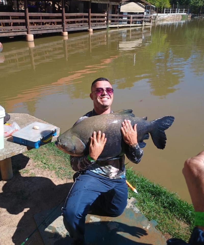 A foto comemora a conquista obtida em Pesqueiro de Sousas, um dos parceiros da GM nas Olimpíadas