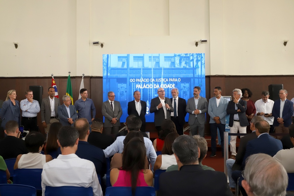 Apresentação do projeto do Palácio da Cidade contou com autoridades e convidados nesta quarta-feira