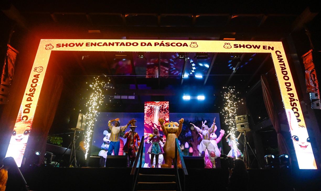 Show no Parque Eldorado abriu programação deste ano; serão 15 espetáculos no total