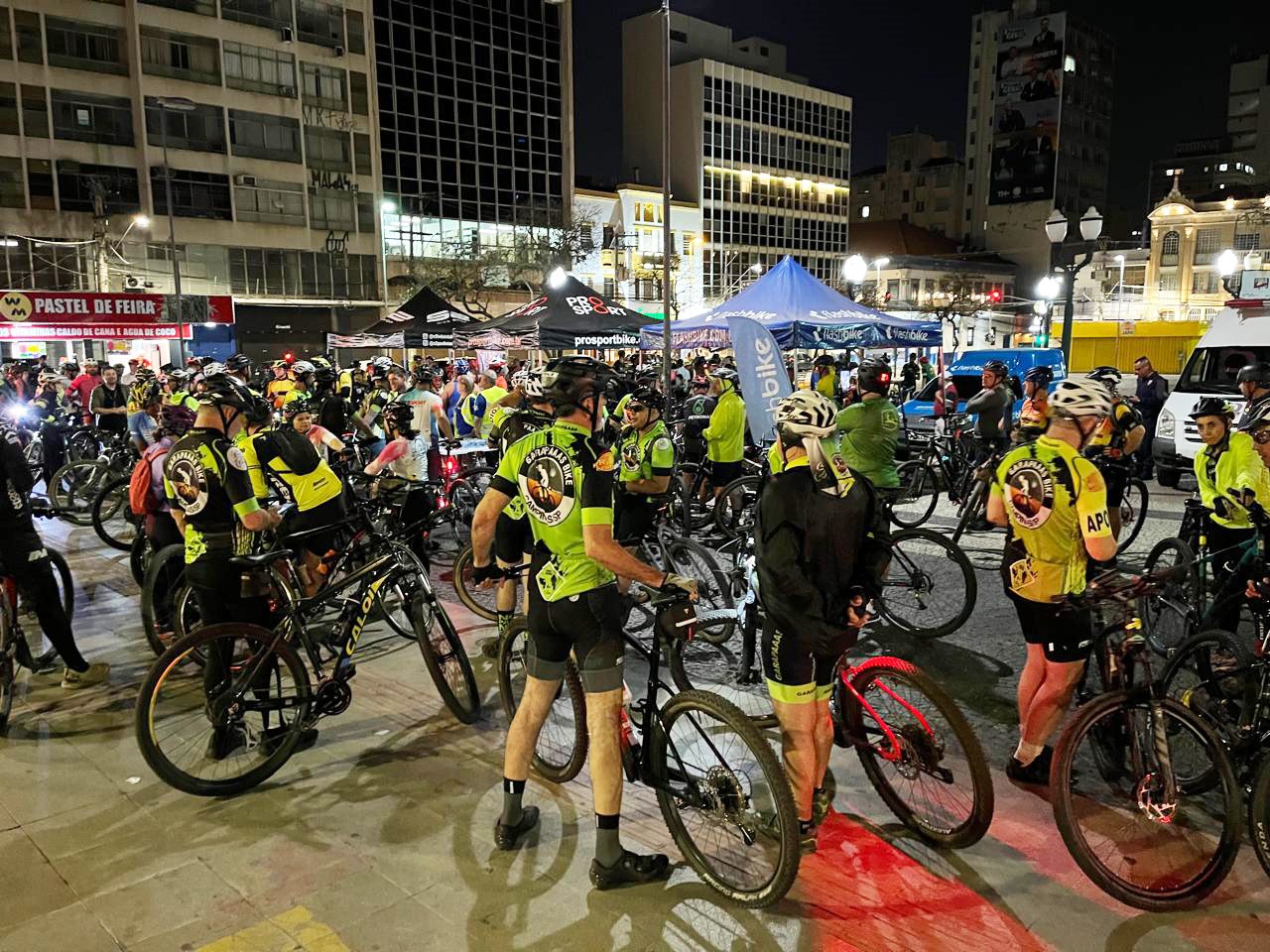 O passeio ciclístico foi organizado pela Emdec em parceria com a Secretaria de Transportes