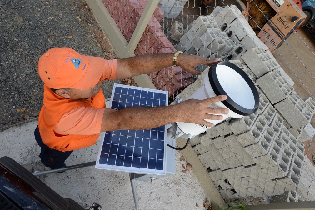 Instalação de pluviômetro automático em Barão Geraldo