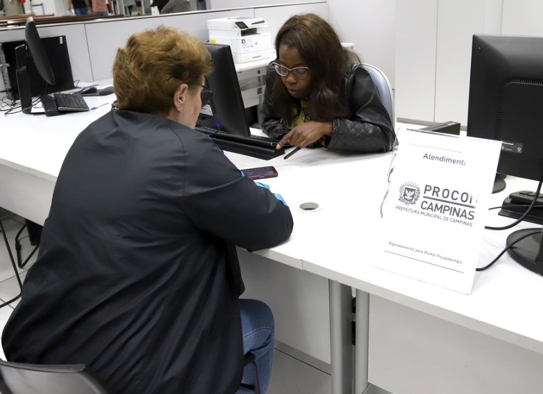 No plantão, consumidores podem ter acesso a todos os serviços do órgão