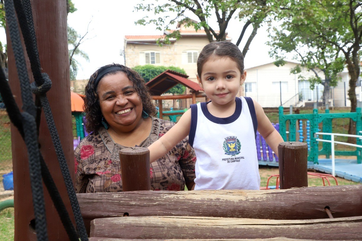 Entre os convocados há professores de diversas áreas, diretores e agentes de educação infantil