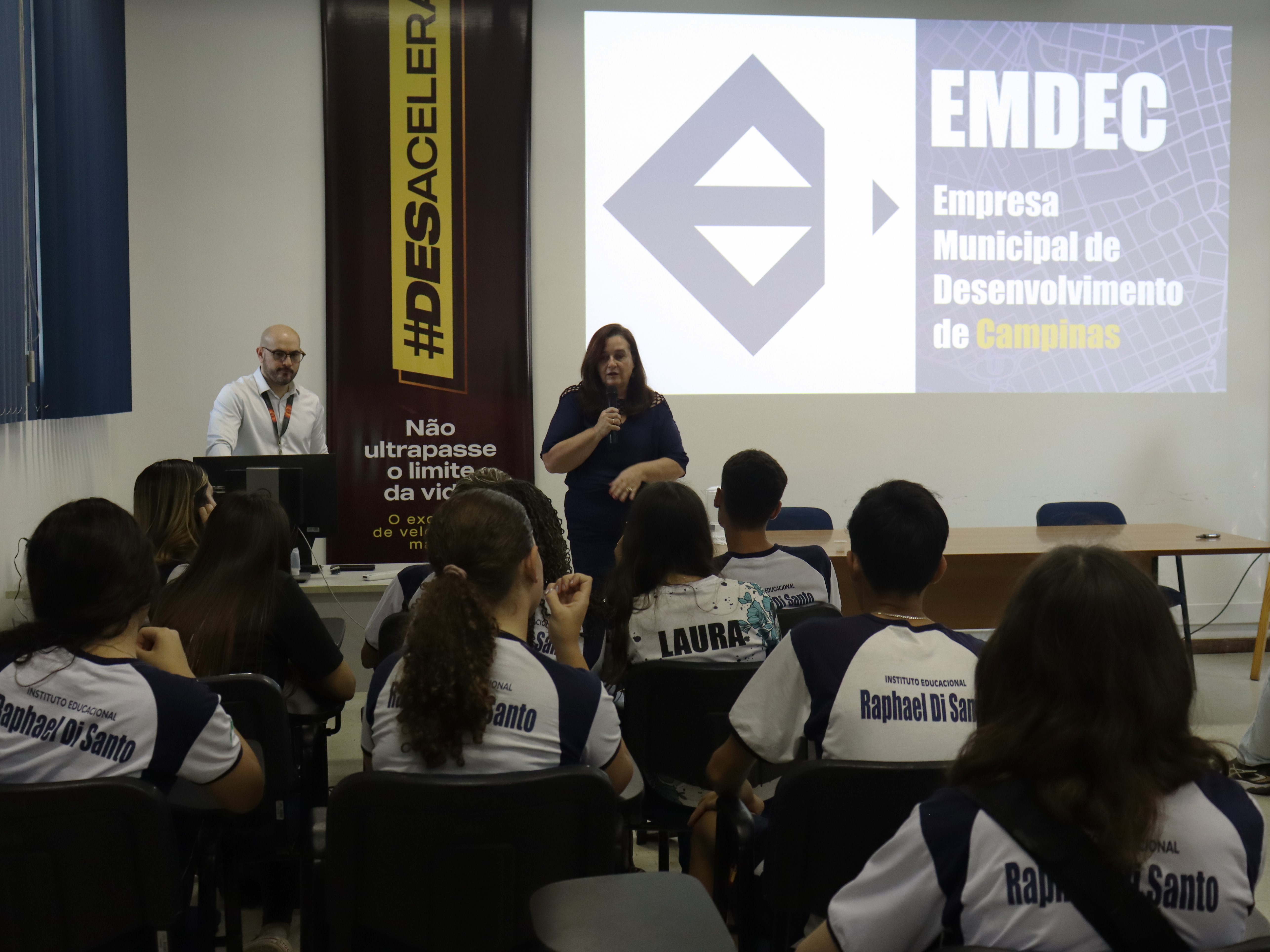 Técnica fala sobre a rotina de trabalho na Emdec
