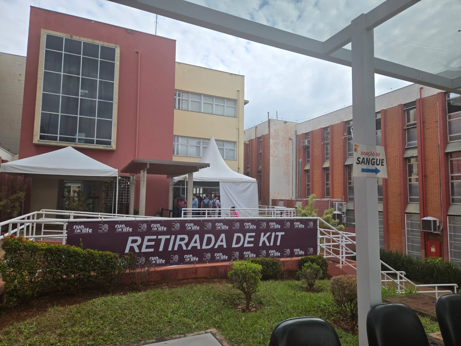 Quando forem retirar os kits para a corrida, os atletas serão incentivados a conhecer o Hemocentro e o trabalho que o órgão desenvolve