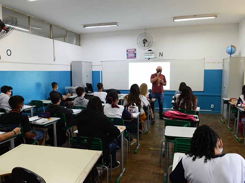 Curso também irá abordar propostas de aprendizagem voltadas para estudantes que não foram identificados com altas habilidades