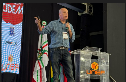 A importância da integração entre os diversos setores públicos foi um dos temas de Furtado