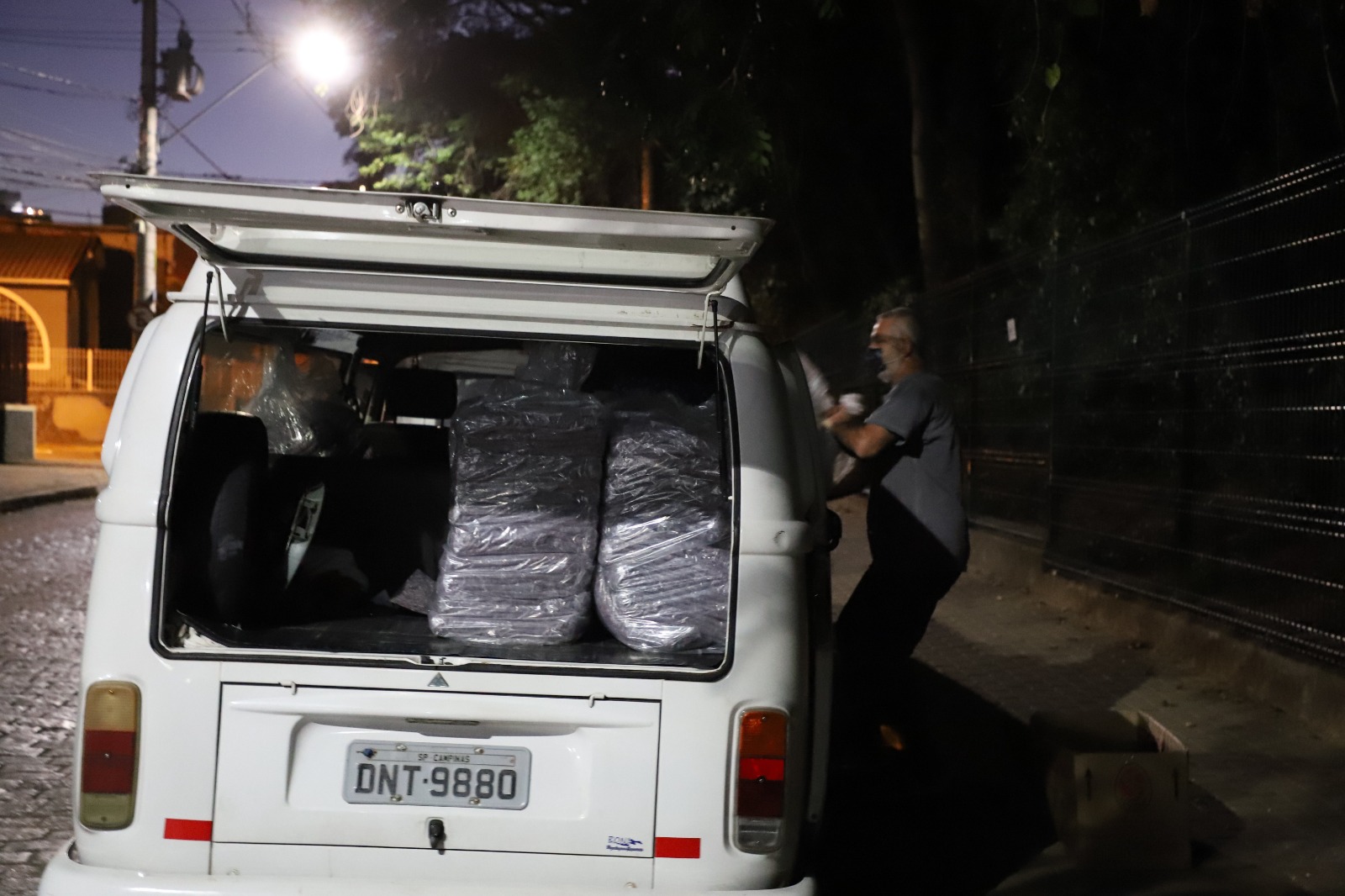 Durante os meses mais frios, a Campanha do Agasalho atende também pessoas em situação de rua