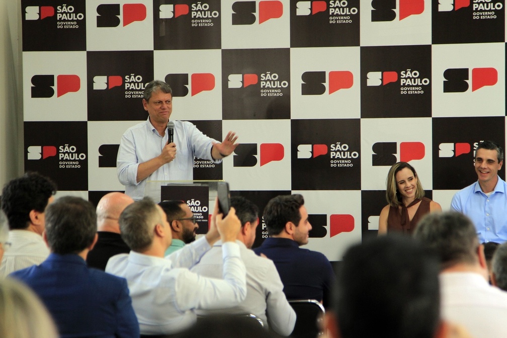 Governador Tarcísio de Freitas falou sobre programas do Estado sobre saneamento e gestão de resíduos