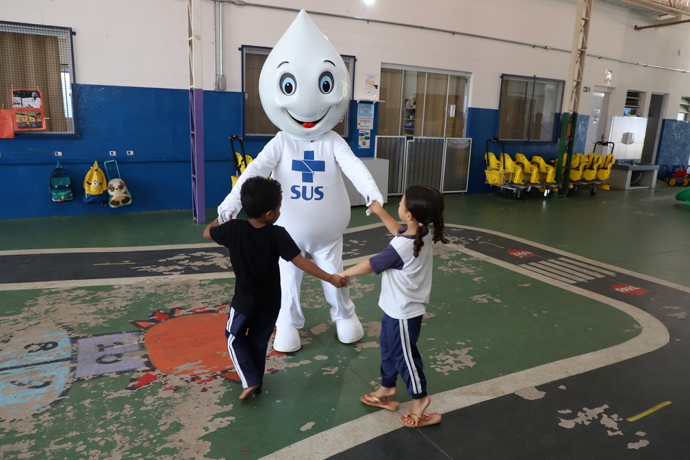 Vacinação nas escolas é uma das estratégias da campanha que começa nesta segunda-feira, 3 de agosto