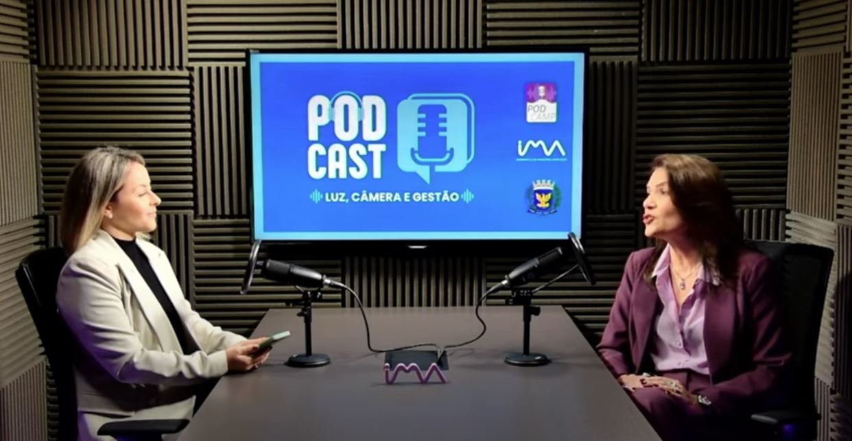 Jaqueline Lustosa com a secretária estadual de Políticas para a Mulher, Valéria Bolsonaro