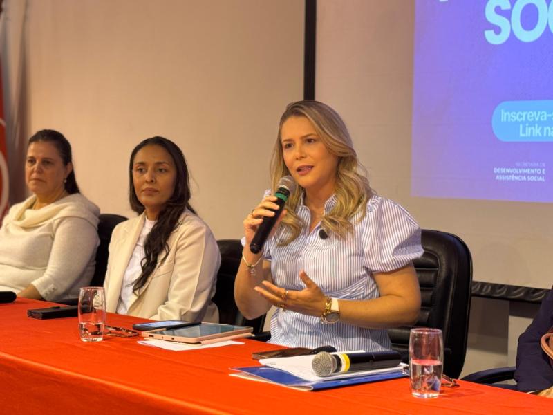 Secretária: "Os assistentes sociais são a linha de frente na luta contra as desigualdades"