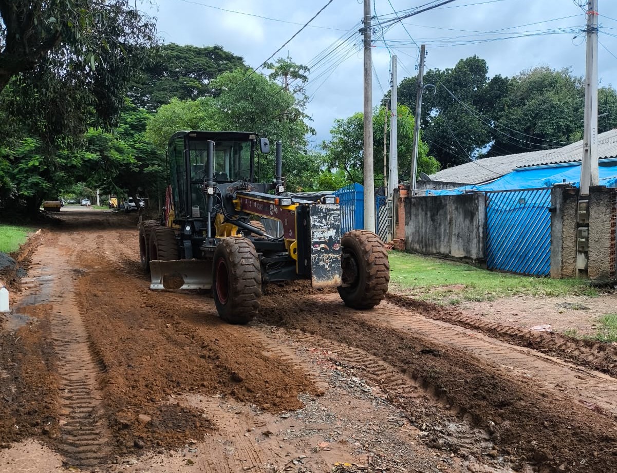 No Village, as ruas José Luiz Rizzi Coelho e Tenente Lourival Bertinotti receberam manutenção