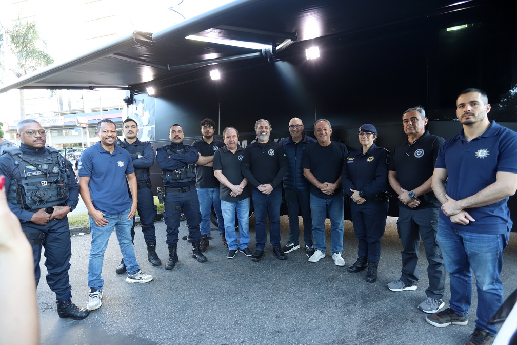 O prefeito Dário Saadi e outras autoridades acompanharam a apresentação do CICC Móvel da GM