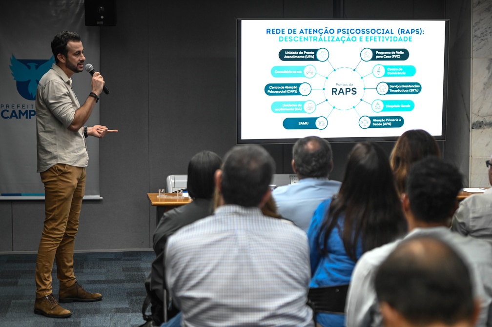 Foto: O coordenador da Saúde Mental de Campinas, Marcelo Bruniera, diz que teleatendimento facilita o acesso para quem precisar | Crédito: Rogério Capela O coordenador da Saúde Mental de Campinas, Marcelo Bruniera, diz que teleatendimento facilita o acesso para quem precisar